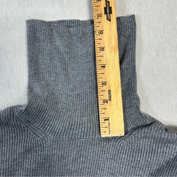 NEW EXPRESS Gray Turtle Neck Long Sleeve Midi Sweater Dress L - Picture 9 of 10